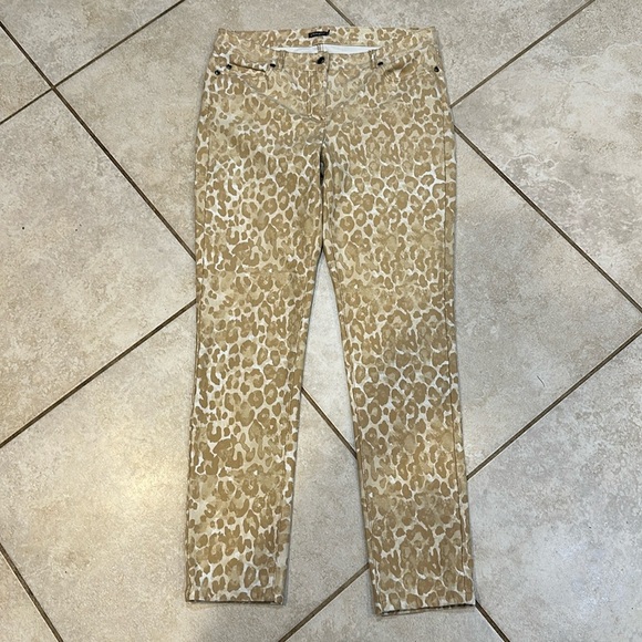 J McLaughlin Tan Watercolor Leopard Knit Jeans 10 Cheetah - Picture 1 of 7